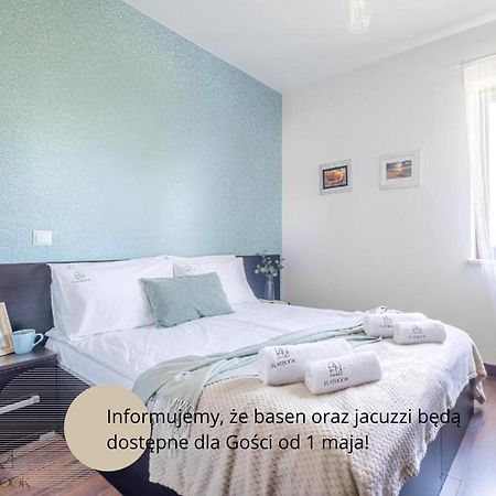 Sztutowo Lazurowy Dwor - Apartamenty Oraz Pokoje Z Basenem I Parkingiem Εξωτερικό φωτογραφία