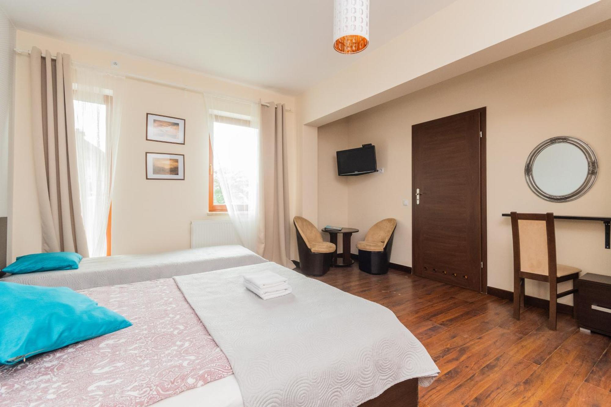 Sztutowo Lazurowy Dwor - Apartamenty Oraz Pokoje Z Basenem I Parkingiem Δωμάτιο φωτογραφία