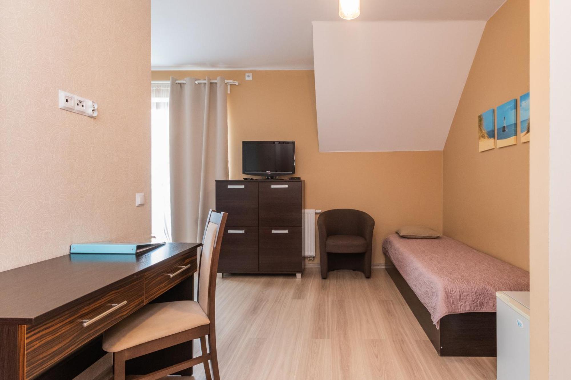 Sztutowo Lazurowy Dwor - Apartamenty Oraz Pokoje Z Basenem I Parkingiem Δωμάτιο φωτογραφία