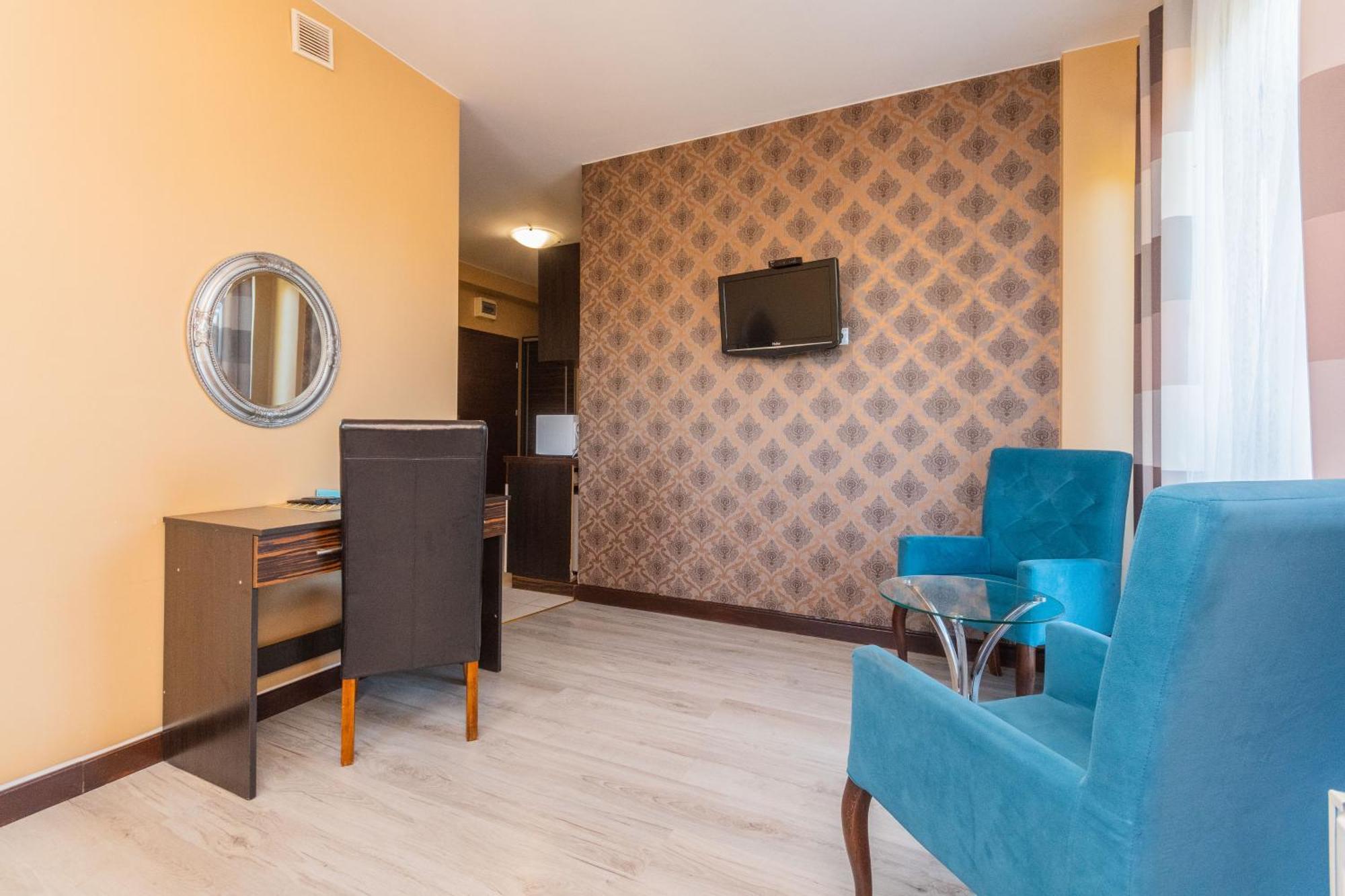 Sztutowo Lazurowy Dwor - Apartamenty Oraz Pokoje Z Basenem I Parkingiem Δωμάτιο φωτογραφία